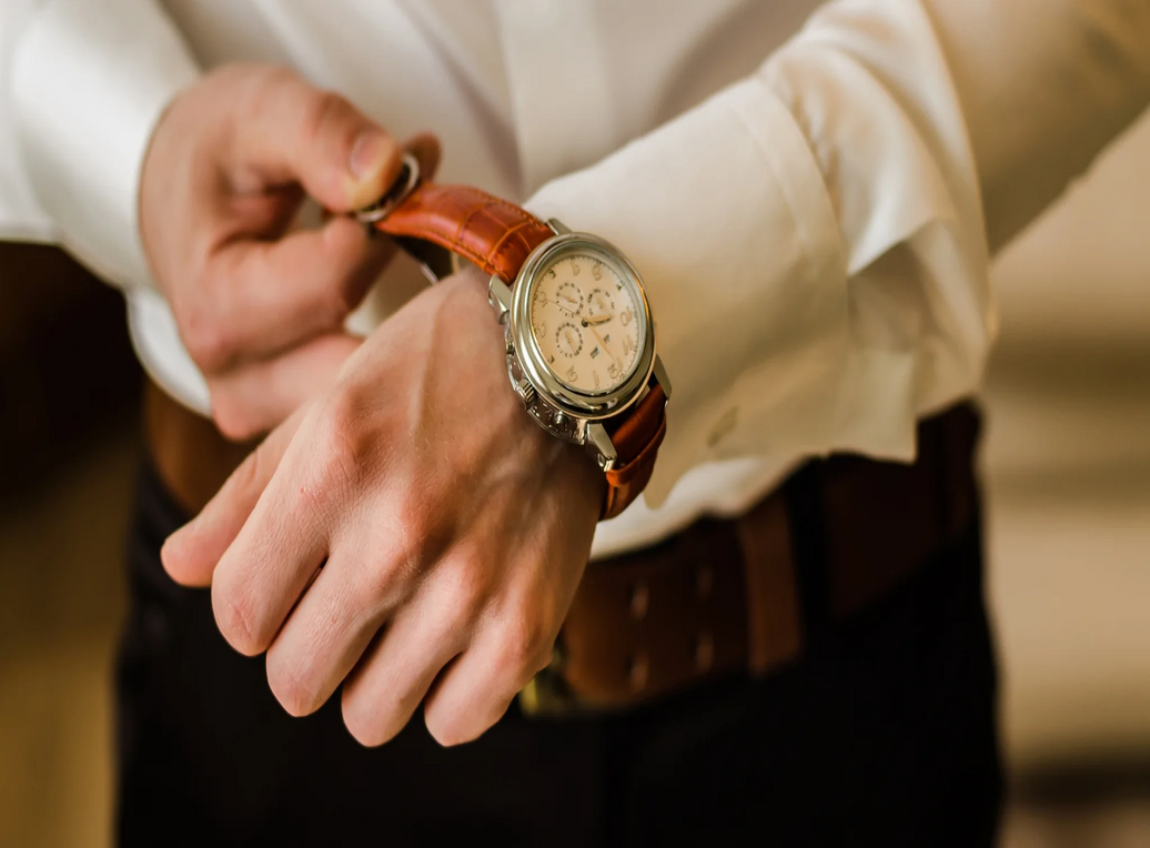 The Ultimate Guide on How to Wear a Watch with Style